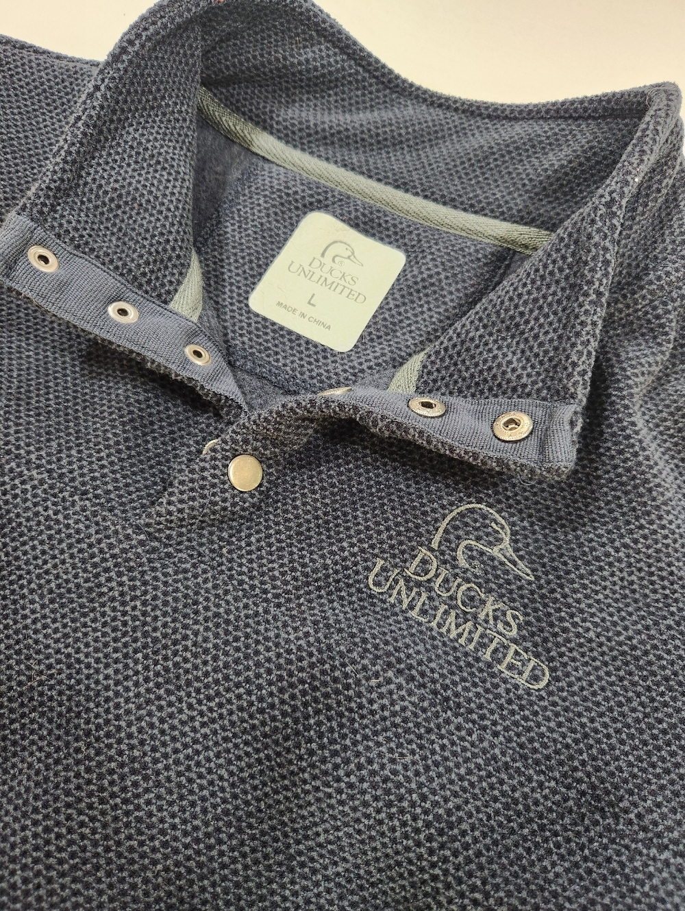 Ducks Unlimited Men’s Large Navy Blue 1/4 Button Long Sleeve Pullover